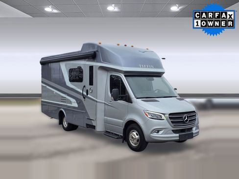 Used 2022 Mercedes-Benz Sprinter 3500 image 7