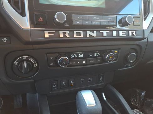 New 2026 Nissan Frontier SV image 12