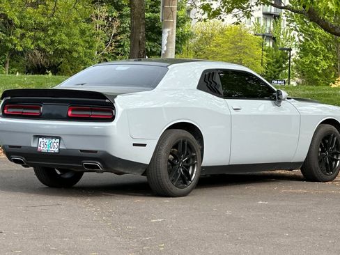 Used 2021 Dodge Challenger SXT AWD/4WD image 2