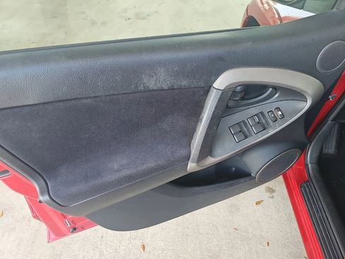 Used 2006 Toyota RAV4 Sport image 12