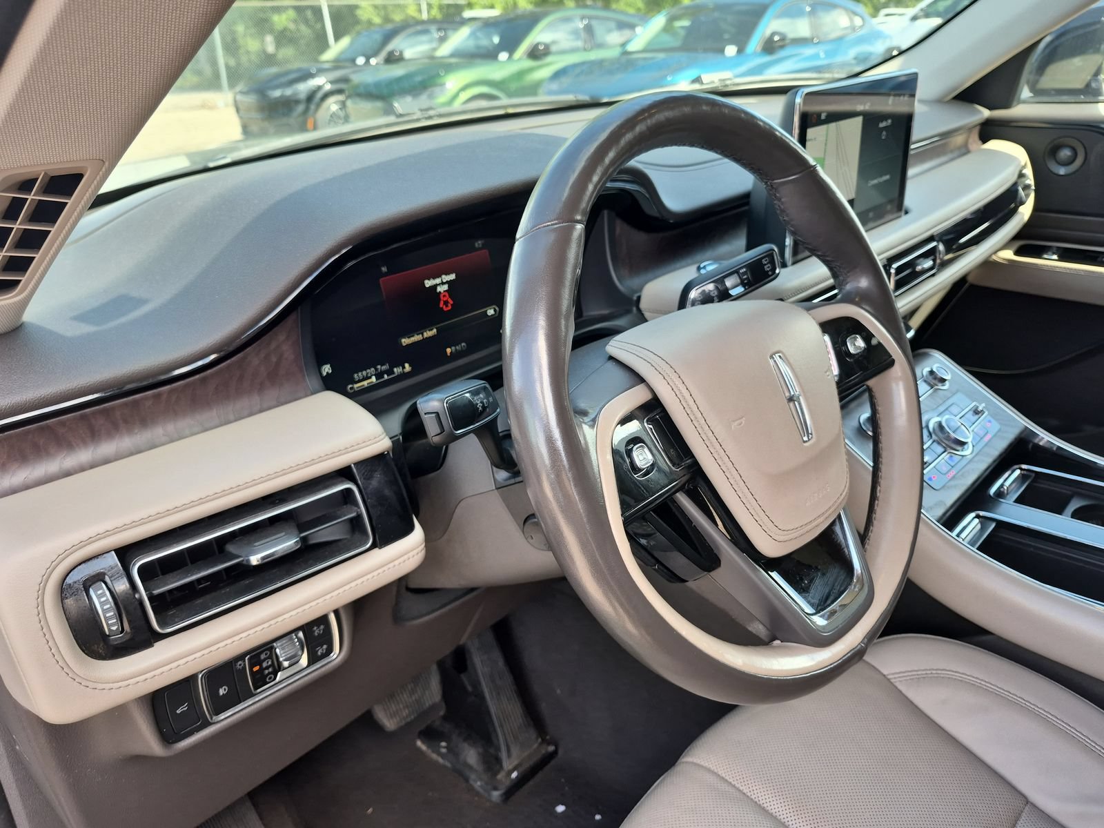 Used 2021 Lincoln Aviator Reserve w/ Equipment Group 201A AWD/4WD image 11