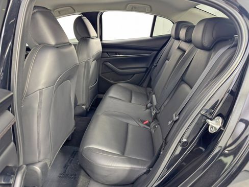 Used 2019 MAZDA MAZDA3 Sedan w/ Preferred Package image 36