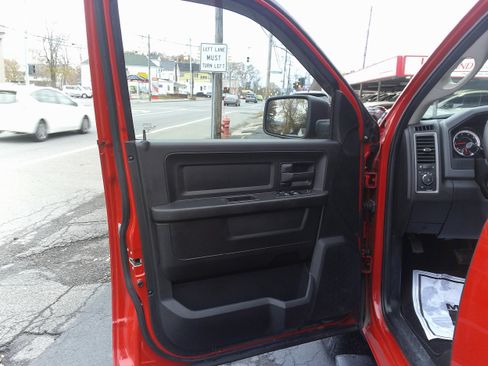 Used 2018 RAM 1500 Express w/ Express Value Package image 15