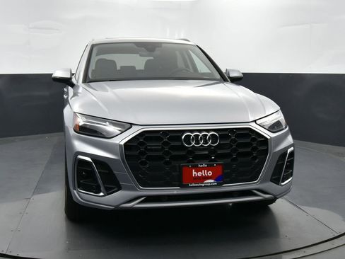 Used 2024 Audi Q5 e Premium Plus image 3