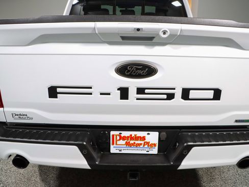 Used 2023 Ford F150 Lariat w/ Equipment Group 502A High AWD/4WD image 8