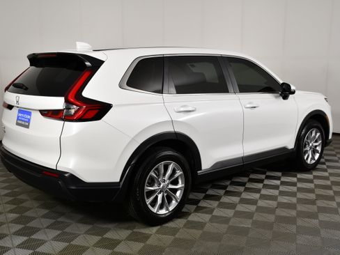 Certified 2025 Honda CR-V EX image 6