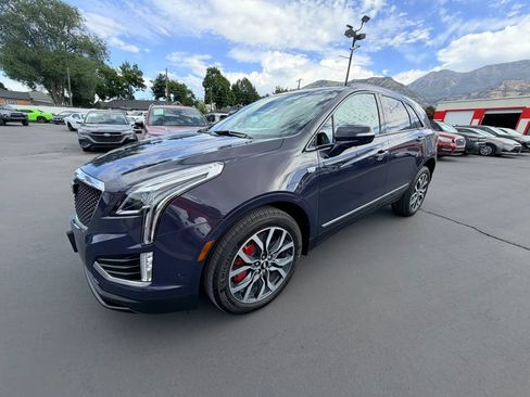 Used 2024 Cadillac XT5 Sportv w/ Technology Package AWD/4WD image 7