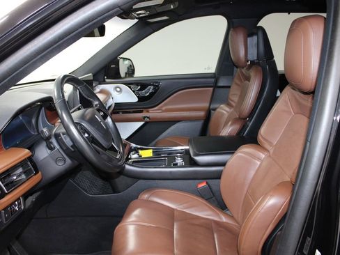 Used 2023 Lincoln Aviator Reserve w/ Equipment Group 201A AWD/4WD image 18