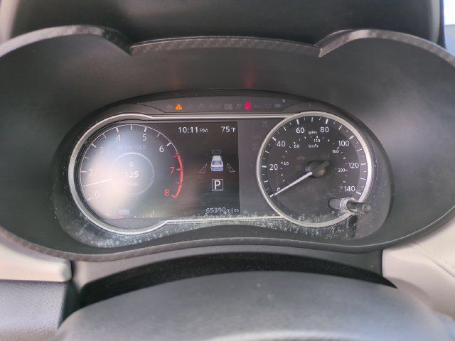 Used 2021 Nissan Versa SV FWD image 10