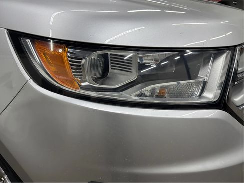 Used 2017 Ford Edge Titanium FWD image 37