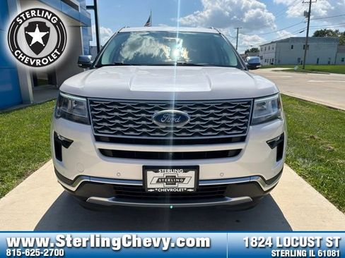 Used 2018 Ford Explorer Platinum AWD/4WD image 8