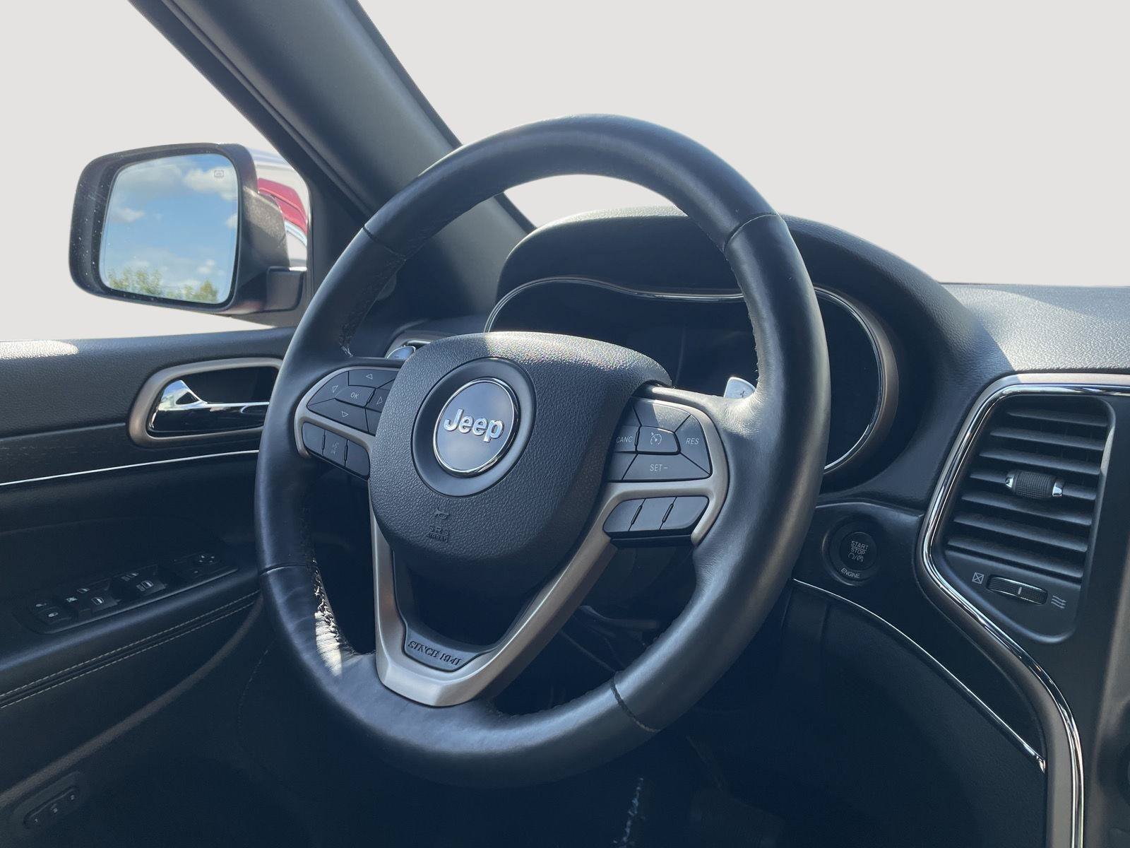 Used 2015 Jeep Grand Cherokee Limited AWD/4WD image 6