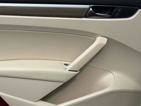 Used 2017 Volkswagen Passat 1.8T SE image 13