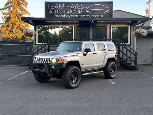 Used 2007 HUMMER H3 AWD/4WD image 2