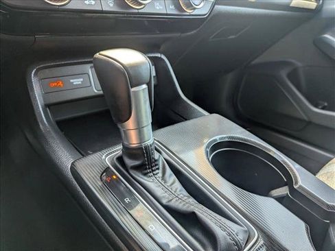 Used 2025 Honda Civic Sport image 17