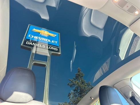 Used 2022 Tesla Model Y Performance image 27