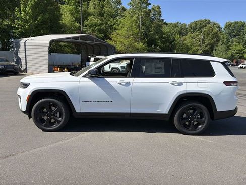New 2026 Jeep Grand Cherokee L Limited AWD/4WD image 10