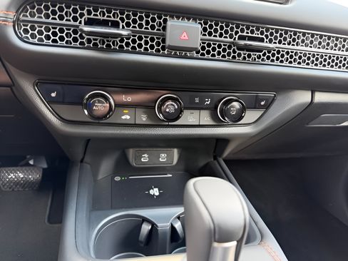 Certified 2026 Honda HR-V Sport image 18