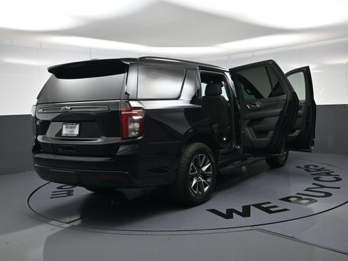 Used 2024 Chevrolet Tahoe Z71 w/ Luxury Package AWD/4WD image 27