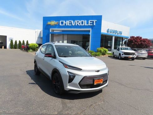 Used 2023 Chevrolet Bolt EUV LT w/ Convenience Package FWD image 45