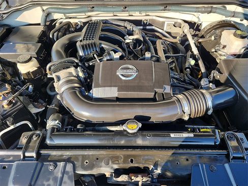 Used 2011 Nissan Xterra S w/ 4X4 Value Package image 27