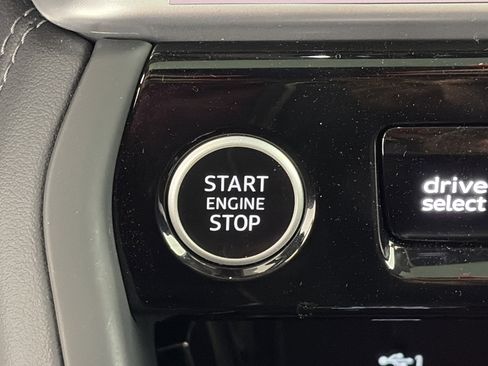 Used 2025 Audi Q5 Premium Plus w/ Premium Plus image 27