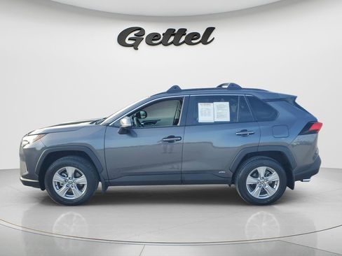 Used 2025 Toyota RAV4 XLE AWD/4WD image 8