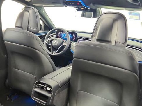 Used 2024 Mercedes-Benz E 450 4MATIC Sedan w/ Airmatic Package image 29