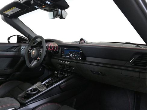 Certified 2026 Porsche 911 Targa 4 GTS image 17
