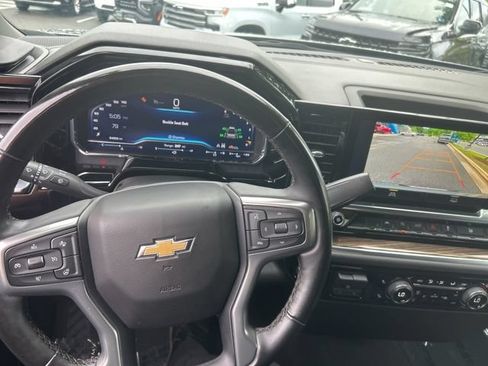 Used 2025 Chevrolet Silverado 1500 LT AWD/4WD image 26