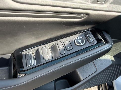 Certified 2025 Honda Accord Touring image 18