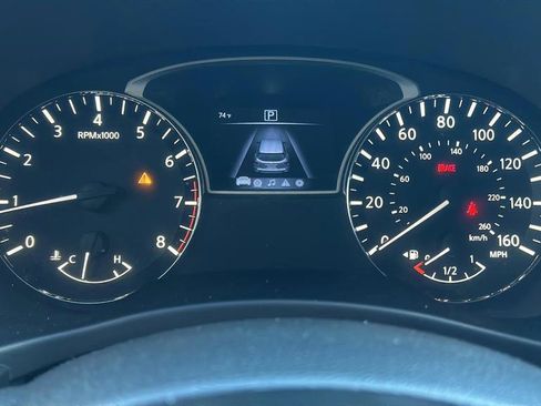 Used 2017 Nissan Pathfinder SV FWD image 20