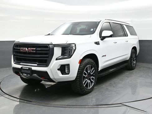 Used 2023 GMC Yukon XL AT4 AWD/4WD image 2