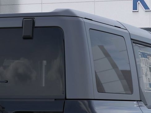 New 2025 Ford Bronco Badlands w/ Sasquatch Package AWD/4WD image 25