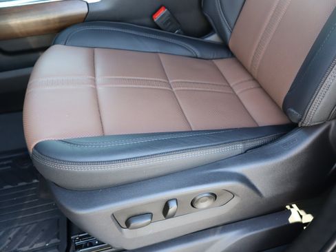 Used 2024 Chevrolet Silverado 2500 High Country w/ High Country Premium Package image 22