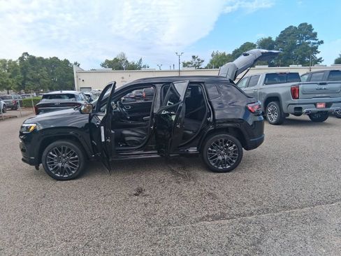 Used 2022 Jeep Compass High Altitude AWD/4WD image 24
