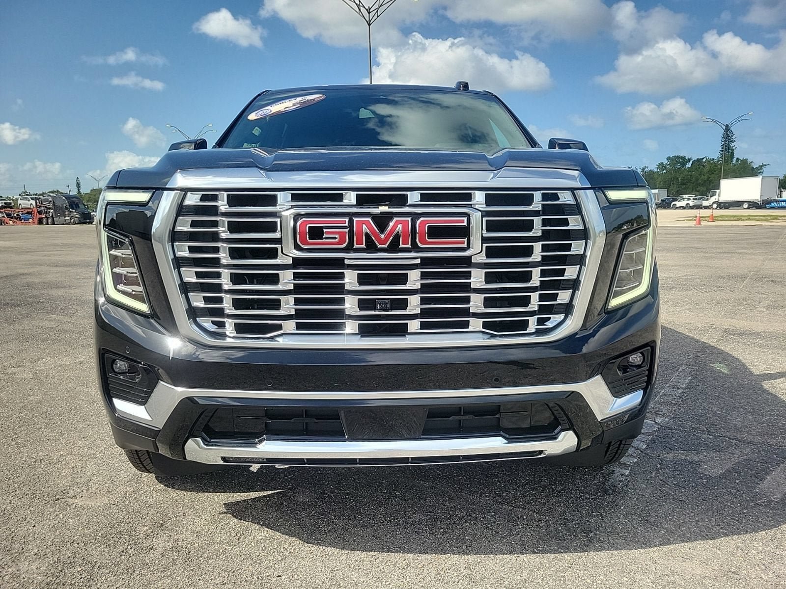 New 2026 GMC Yukon Denali w/ Sun & Power Step Package AWD/4WD image 3