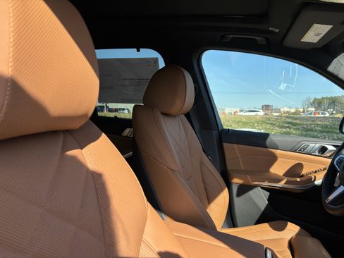 Used 2026 BMW X5 sDrive40i w/ M Sport Package image 21