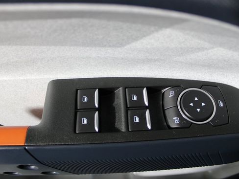 Certified 2022 Ford Maverick XLT w/ XLT Luxury Package image 21