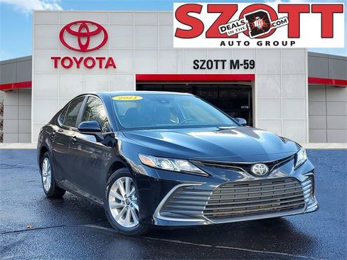 Used 2024 Toyota Camry LE image 1