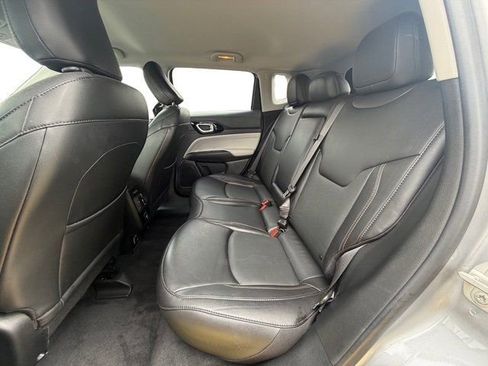 Used 2022 Jeep Compass Limited image 21