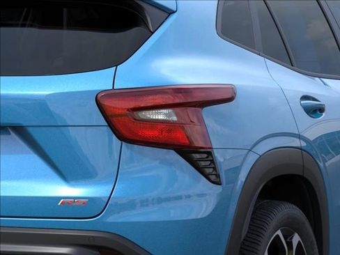 New 2026 Chevrolet Trax RS w/ Sunroof Package image 11