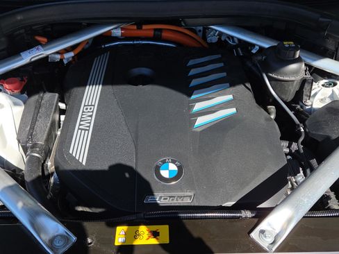 Used 2022 BMW X5 xDrive45e image 25