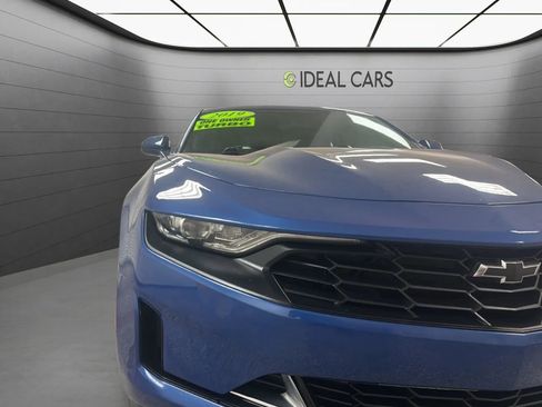 Used 2019 Chevrolet Camaro LT w/ RS Package RWD image 9