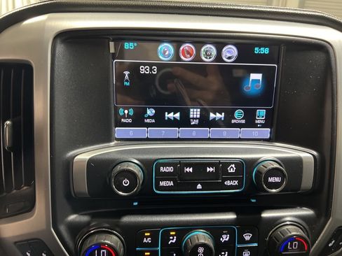 Used 2018 GMC Sierra 1500 SLE w/ Suspension Package, Off-Road AWD/4WD image 30