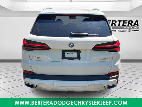 Used 2024 BMW X5 xDrive40i w/ Premium Package AWD/4WD image 5