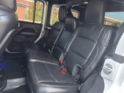 Used 2022 Jeep Wrangler Unlimited Rubicon w/ Trailer Tow Package AWD/4WD image 38