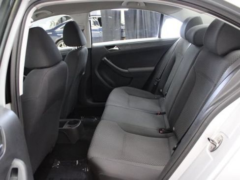 Used 2012 Volkswagen Jetta S FWD image 19