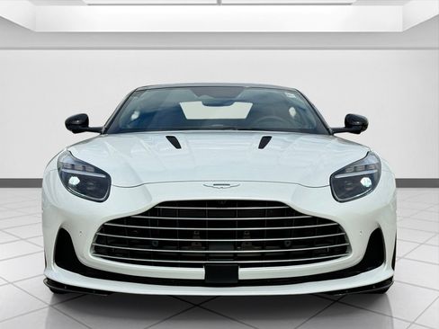 Used 2024 Aston Martin DB12 Coupe image 11