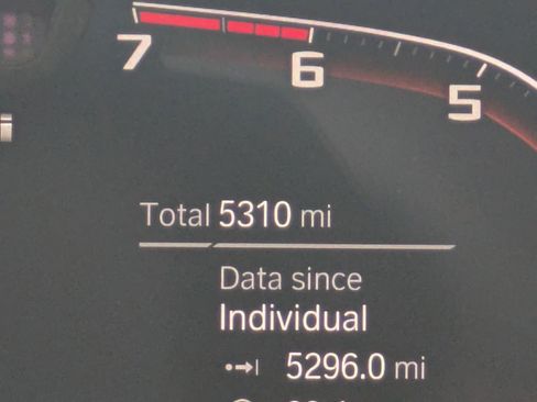 Used 2025 BMW M850i xDrive image 11